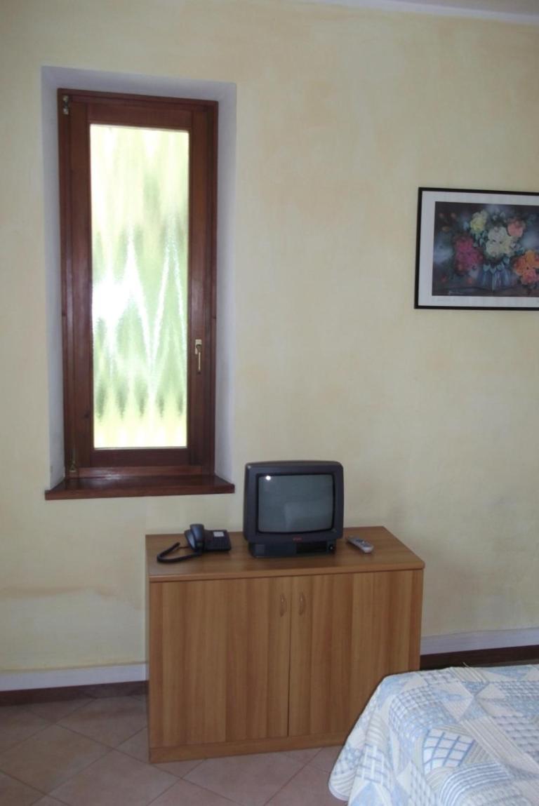 Villa Girasole Torri Del Benaco Buitenkant foto